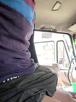 Snapshot of rajdehli chatting on 10-12-25, 05:17 rajdehli online show from 10-12-25, 05:17