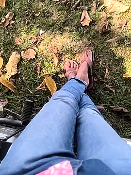 Snapshot of rajdehli chatting on 10-28-25, 05:00 rajdehli online show from 10-28-25, 05:00