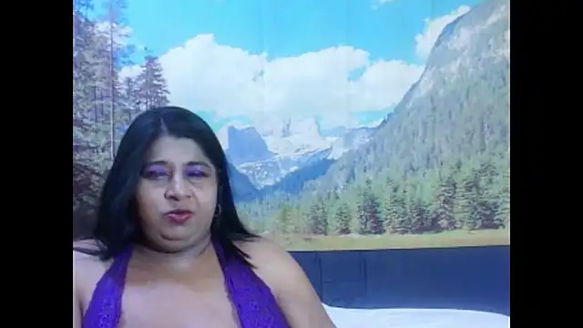Snapshot of indianhoney694u chatting on 02-10-26, 05:28 indianhoney694u online show from 02-10-26, 05:28