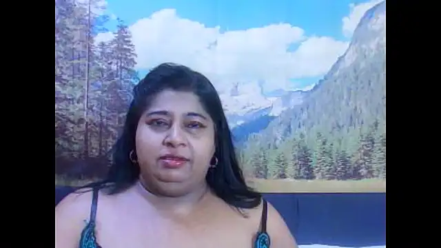 Snapshot of indianhoney694u chatting on 02-12-26, 05:30 indianhoney694u online show from 02-12-26, 05:30