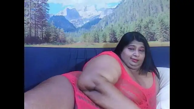 Snapshot of indianhoney694u chatting on 03-02-26, 07:15 indianhoney694u online show from 03-02-26, 07:15