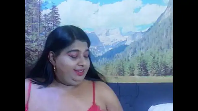 Snapshot of indianhoney694u chatting on 03-10-26, 05:12 indianhoney694u online show from 03-10-26, 05:12