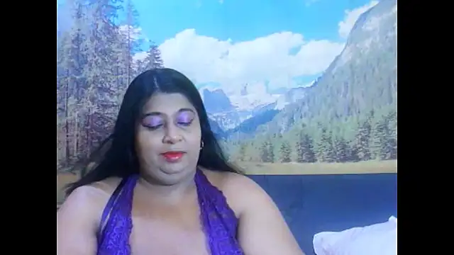 Snapshot of indianhoney694u chatting on 03-12-26, 05:24 indianhoney694u online show from 03-12-26, 05:24