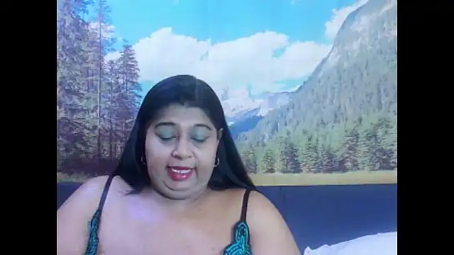 Snapshot of indianhoney694u chatting on 03-13-26, 05:03 indianhoney694u online show from 03-13-26, 05:03