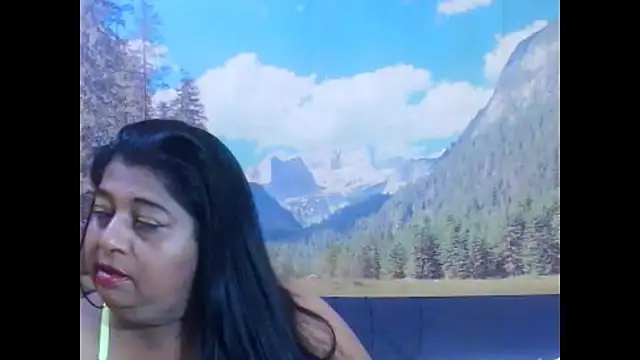 Snapshot of indianhoney694u chatting on 04-10-26, 07:24 indianhoney694u online show from 04-10-26, 07:24