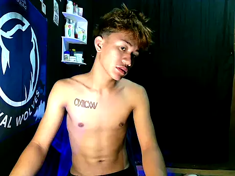 Snapshot of naughtyboyloy_0 chatting on 10-22-25, 05:45 naughtyboyloy 0 online show from 10-22-25, 05:45