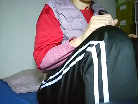 Snapshot of candy00009 chatting on 01-13-26, 09:14 candy00009 online show from 01-13-26, 09:14