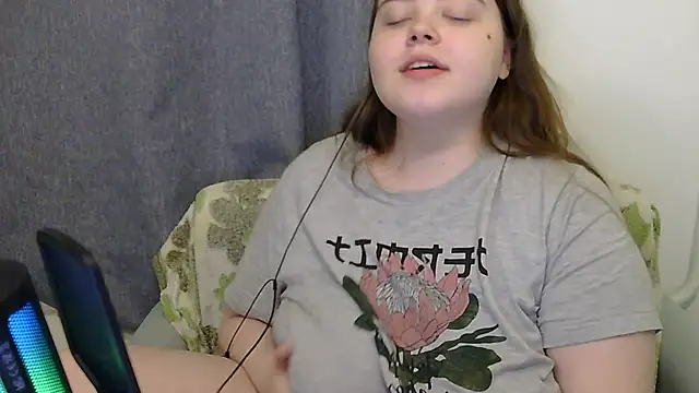 brattyprincessemma online show from 11-04-25, 07:13