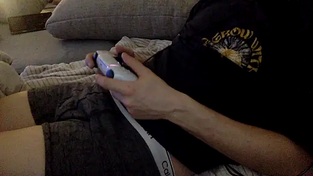 Breezydicksn online show from 11-08-25, 05:18