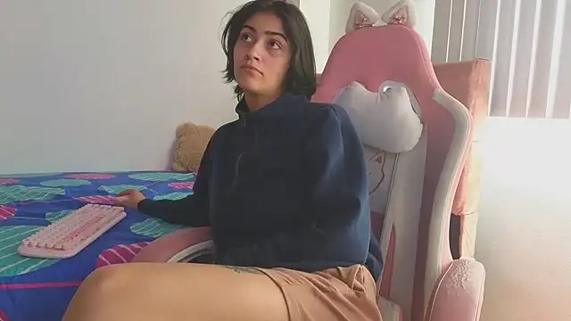 Crystal Star  online show from 11-03-25, 01:34