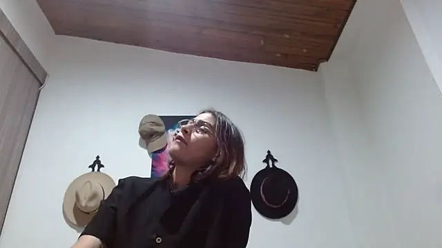 Crystal Star  online show from 02-14-26, 11:01