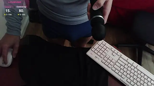 Snapshot of cumnut4me chatting on 11-04-25, 06:18 cumnut4me online show from 11-04-25, 06:18