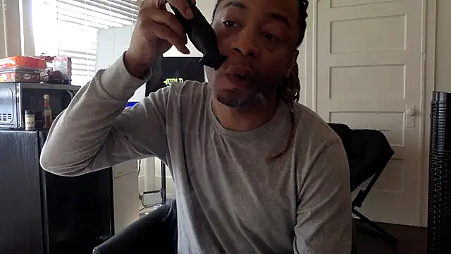 Diodre Benyoon online show from 03-05-26, 06:37