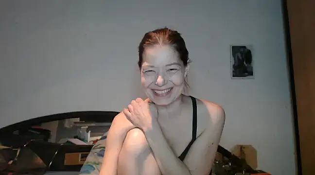 Snapshot of SexySarah177 chatting on 02-26-25, 09:48 SexySarah177 online show from 02-26-25, 09:48