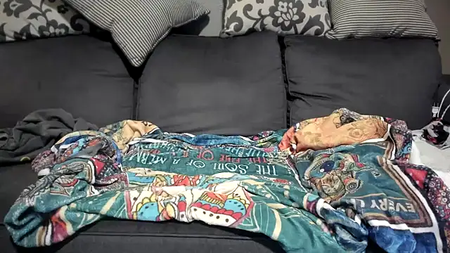 kinkykortney online show from 10-22-25, 08:25