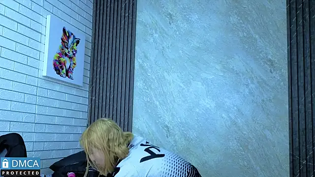 nena cupcake  online show from 01-10-26, 11:23