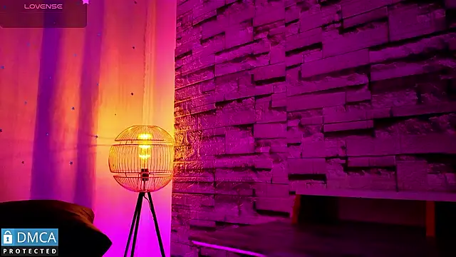 nena cupcake  online show from 03-20-26, 11:04