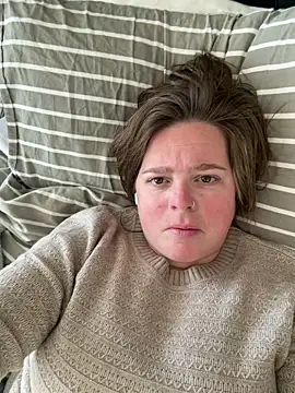 hornykitty1210 online show from 02-02-26, 05:11