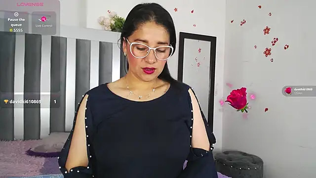 Alana steel 1 online show from 10-23-25, 12:04