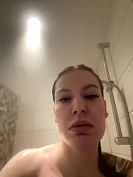 Chloemillerrxx online show from 11-25-25, 11:21