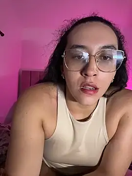 Snapshot of alehia_cute chatting on 07-29-26, 12:42 alehia cute online show from 07-29-26, 12:42