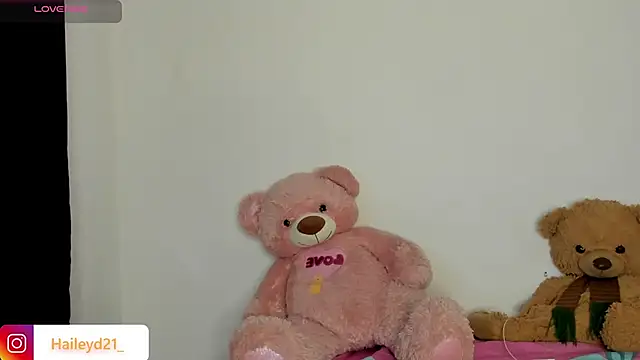 HaileyDuke online show from 03-09-26, 10:47