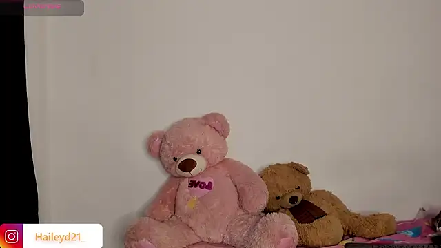 HaileyDuke online show from 03-25-26, 11:44