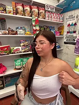 Maddy Piink online show from 02-11-26, 04:56