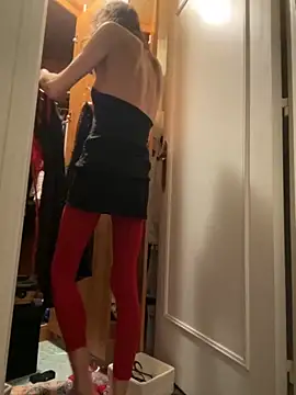 Chris06d22xh online show from 10-30-25, 08:09