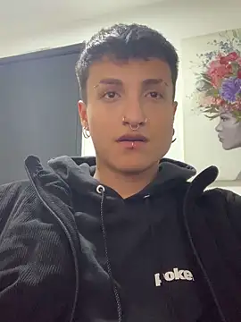 Snapshot of Milan_Bach chatting on 03-22-26, 09:34 Milan Bach online show from 03-22-26, 09:34