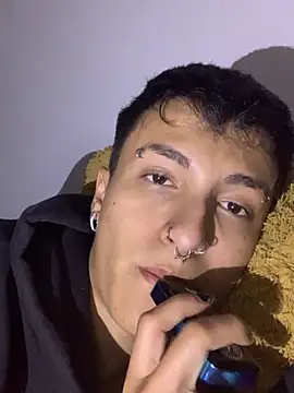 Snapshot of Milan_Bach chatting on 03-23-26, 04:05 Milan Bach online show from 03-23-26, 04:05