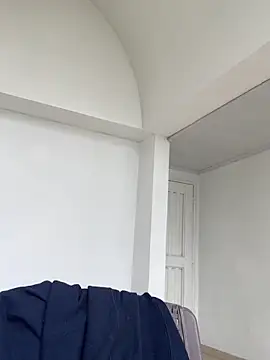 Snapshot of Milan_Bach chatting on 03-23-26, 04:33 Milan Bach online show from 03-23-26, 04:33