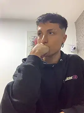 Snapshot of Milan_Bach chatting on 03-25-26, 05:57 Milan Bach online show from 03-25-26, 05:57