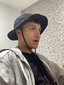 Snapshot of Milan_Bach chatting on 03-29-26, 07:30 Milan Bach online show from 03-29-26, 07:30