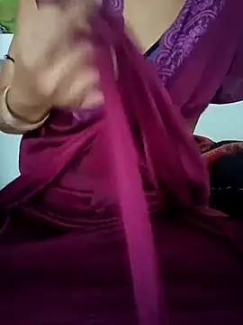 Snapshot of Grishma_Ganatra chatting on 09-27-25, 05:01 Grishma Ganatra online show from 09-27-25, 05:01