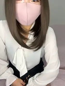 Snapshot of reina_00121 chatting on 10-17-25, 12:36 reina 00121 online show from 10-17-25, 12:36