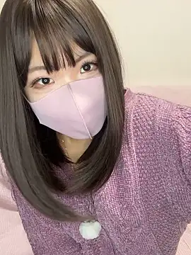 Snapshot of reina_00121 chatting on 10-23-25, 12:32 reina 00121 online show from 10-23-25, 12:32