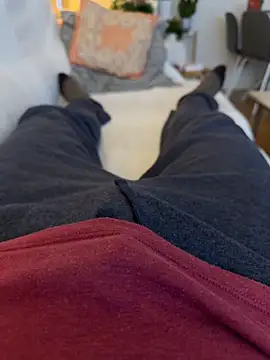 Snapshot of -Styleto chatting on 12-19-25, 08:10 -Styleto online show from 12-19-25, 08:10