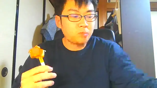 Snapshot of hiromu53 chatting on 03-27-26, 12:38 hiromu53 online show from 03-27-26, 12:38