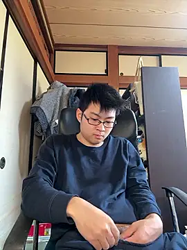 Snapshot of hiromu53 chatting on 04-03-26, 02:31 hiromu53 online show from 04-03-26, 02:31