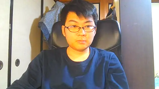 Snapshot of hiromu53 chatting on 04-03-26, 02:37 hiromu53 online show from 04-03-26, 02:37