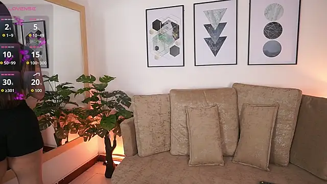 MilaCrave online show from 09-18-25, 11:45