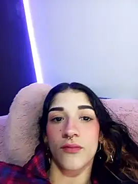 ingrid zese  online show from 10-31-25, 06:03