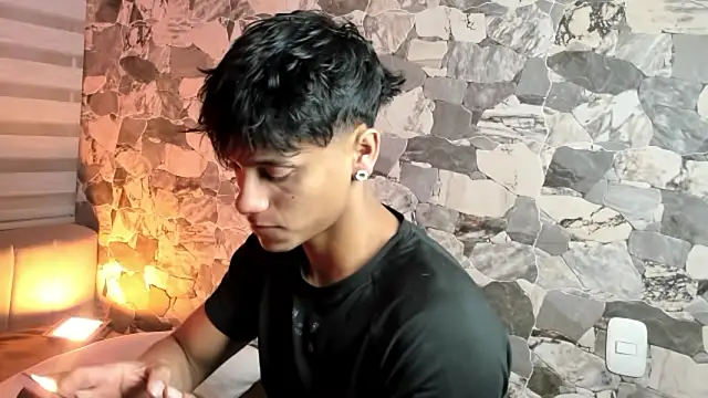 ZYZZ1312 online show from 03-11-26, 05:46