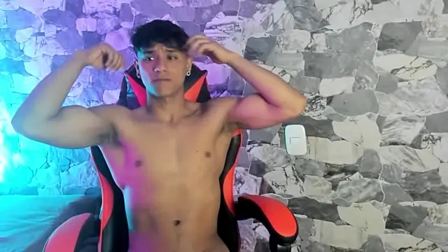 ZYZZ1312 online show from 04-21-26, 04:41