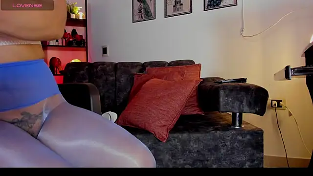 valery 14  online show from 04-18-26, 07:58