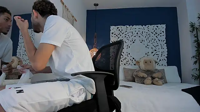 Adonis WB online show from 11-05-25, 08:42