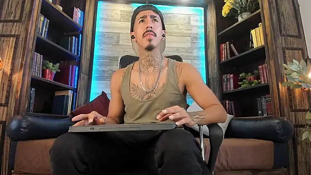 Donovan Desmond online show from 10-03-25, 07:55