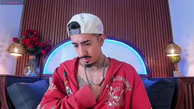 Donovan Desmond online show from 11-28-25, 08:22