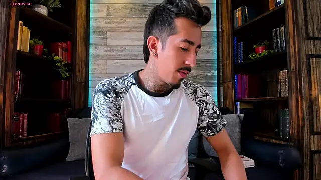 Donovan Desmond online show from 04-14-26, 07:42